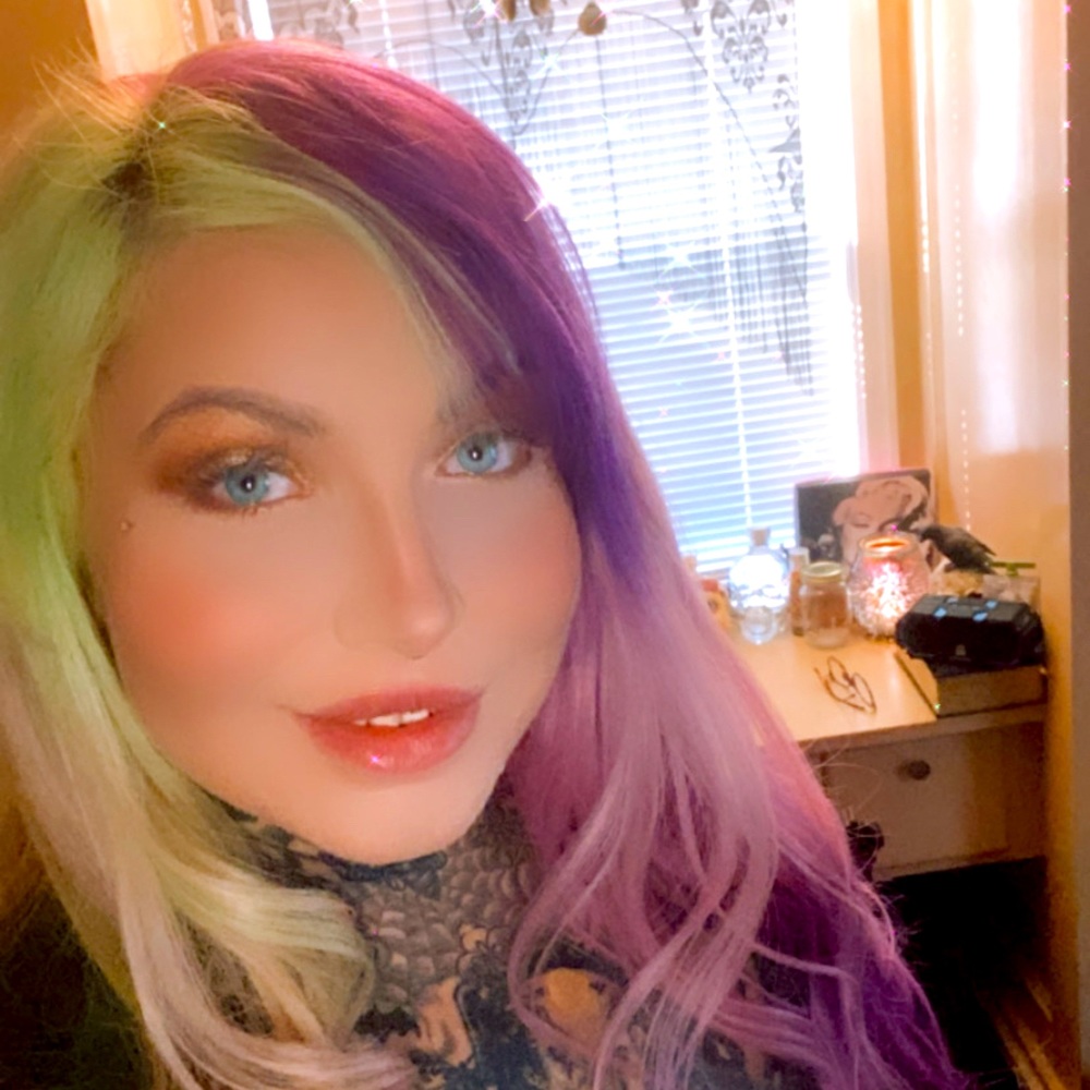 Meet your Posher, Ashlyn